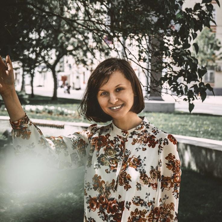 Portrait of Nova Calderon, group coordinator and fusion cooking expert